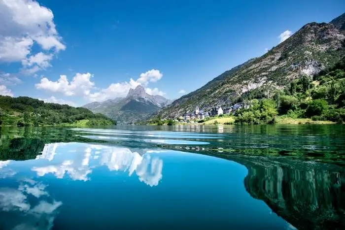 Valle de Tena en el Pirineo Aragonés, zona de barranquismo