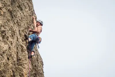 Escalada deportiva en roca media jornada Huesca